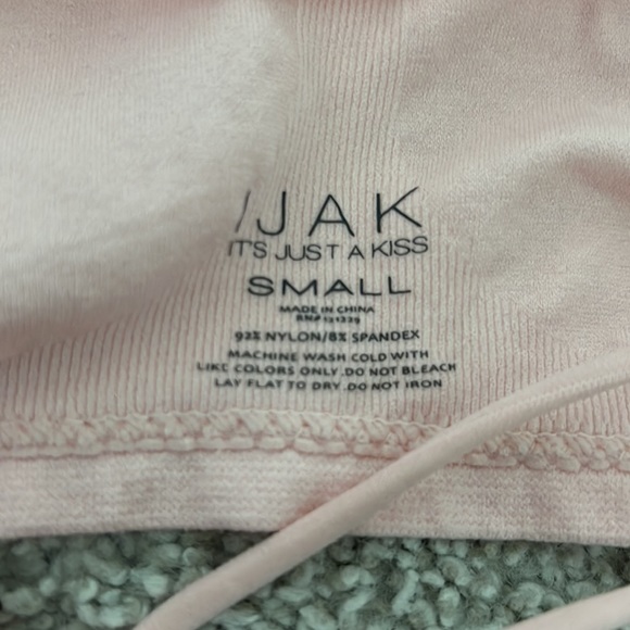 IJAK Strappless Bra - Picture 3 of 3